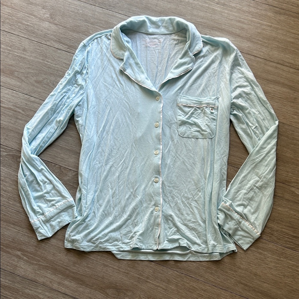 Victoria’s Secret Light Blue Pajama Set - Picture 2 of 14